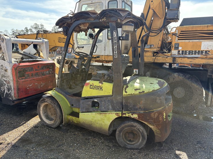 #2598-•-clark-c35-forklift-|-parts/repairs-image-2