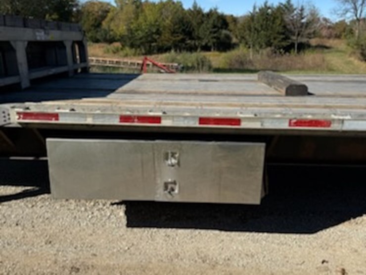 2008-fontaine-step-deck-image-17