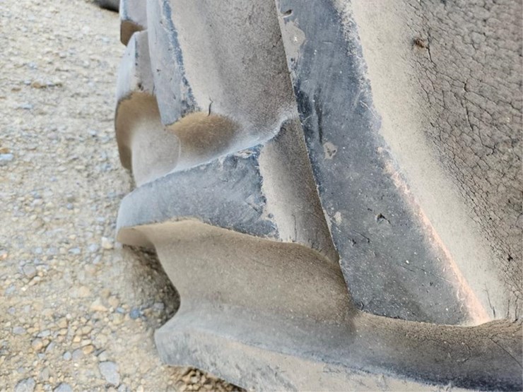 #3142-•-(2)-850-55-42-floater-tires-&-rims-image-8