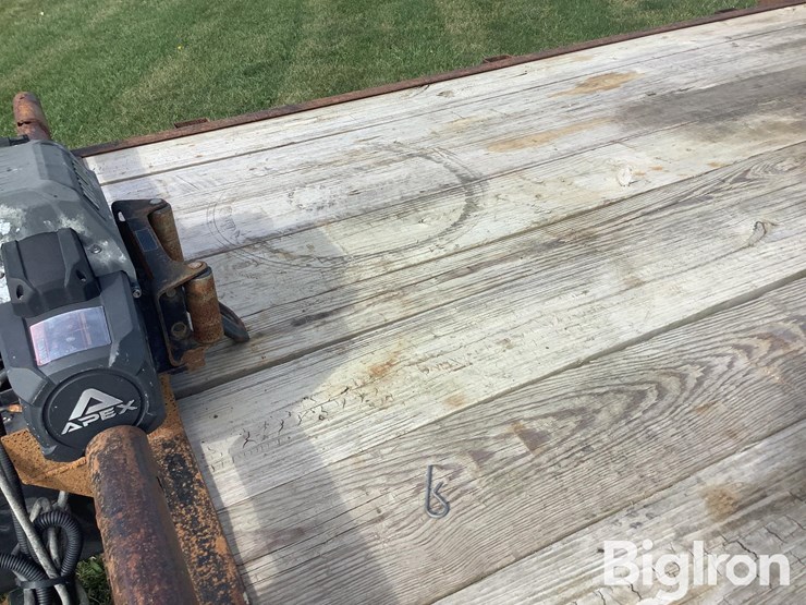 1992-pitzer-t/a-flatbed-trailer-image-14