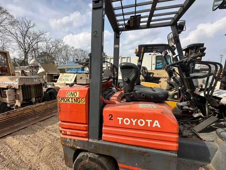 #2604-•-toyota-sgc30-forklift-|-parts/repairs-image-32