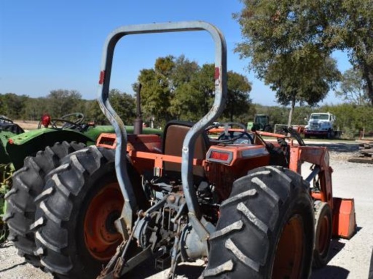 kubota-l4300e-tractor-w/-loader-(serial-#-___857)-(showing-appx-1,247-hours-image-8