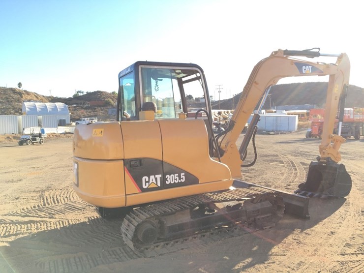 2006-caterpillar-305.5-image-3