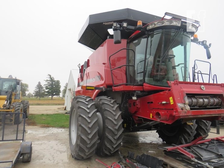 2013-case-ih-7230-image-11