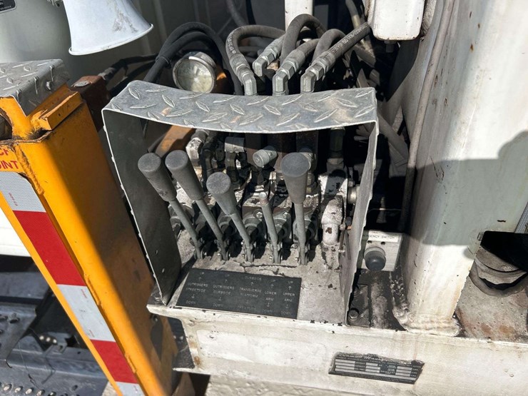 2002-international-4700-image-20