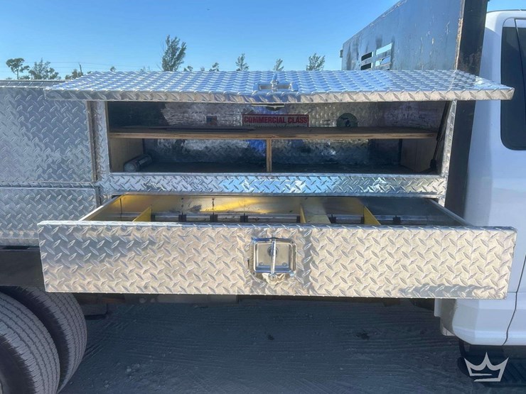 2017-ford-f350-image-23