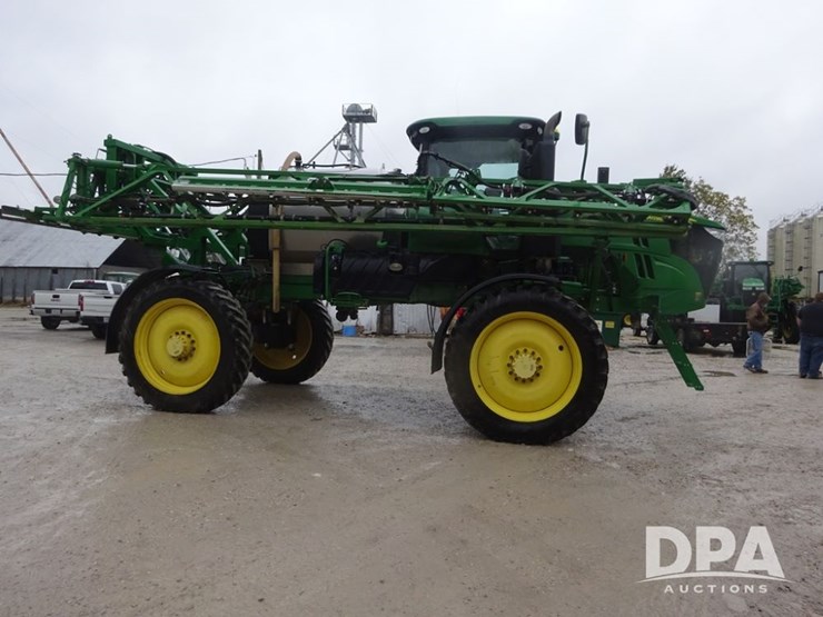 2017-john-deere-r4038-image-15