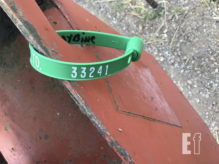 hesston-1120-image-11