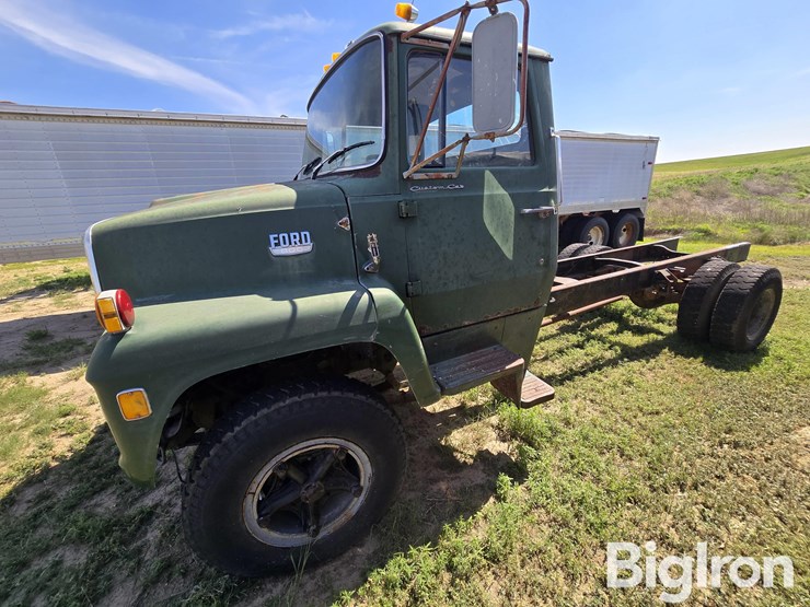 1974-ford-ln800-image-8