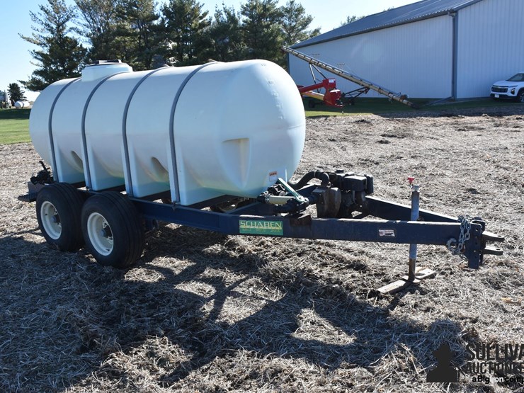 schaben-industries-1,000-gal-poly-nurse-trailer-image-3