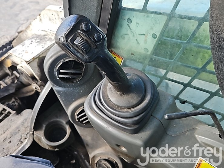 2018-caterpillar-272d2-image-21