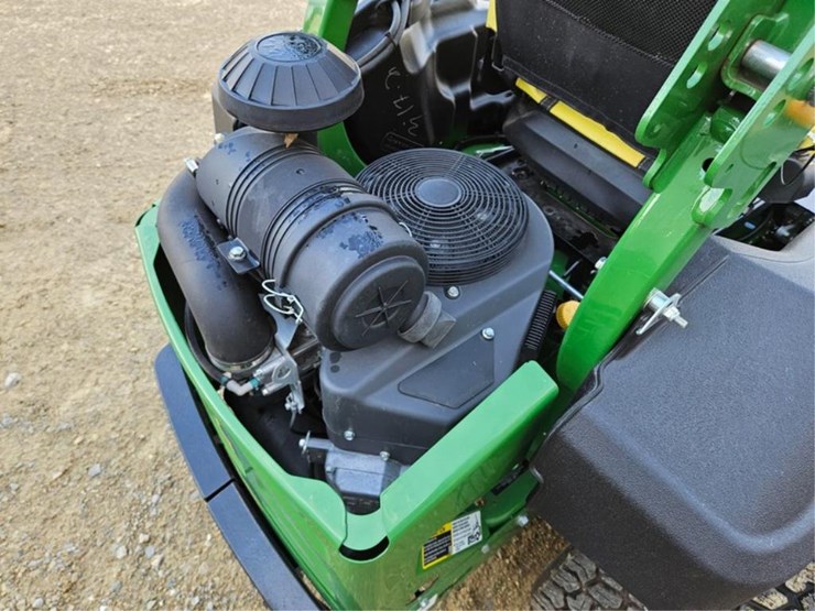 2022-john-deere-z960m-image-13