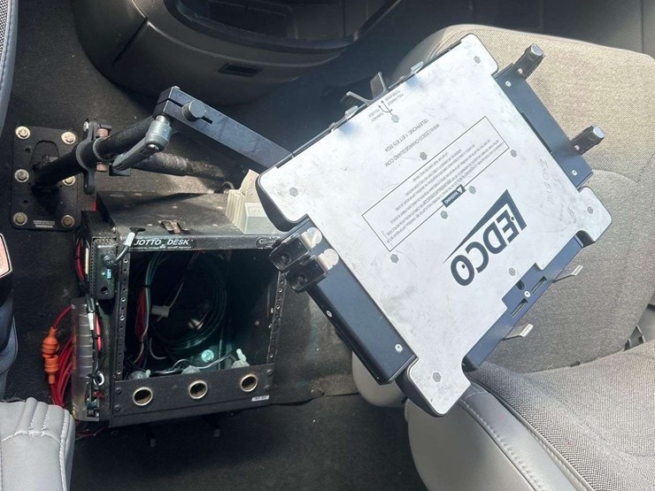 2003-ford-e250-image-16