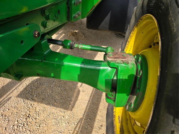 john-deere-7520-image-34
