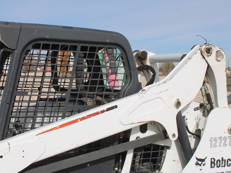 2015-bobcat-s530-image-24