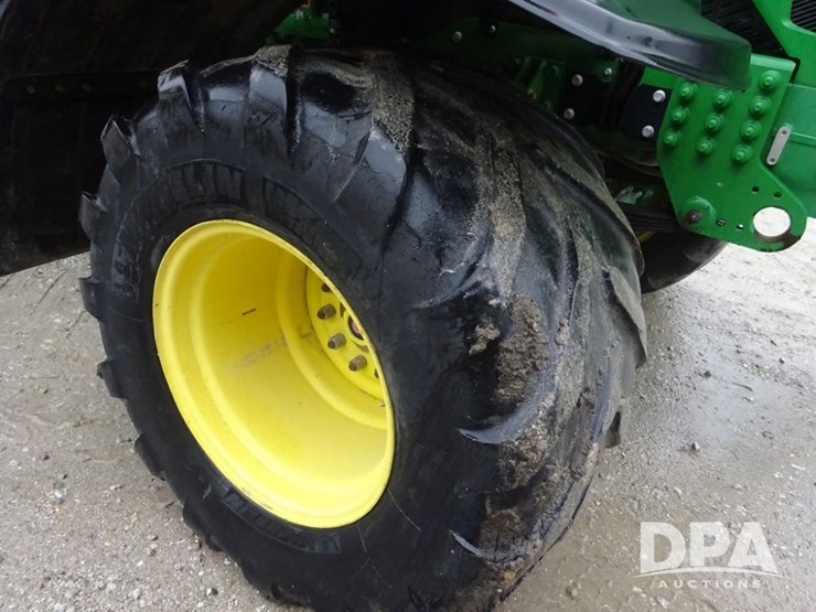 2018-john-deere-f4365-image-46