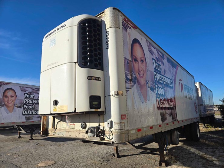 2015-great-dane-trailer-image-1