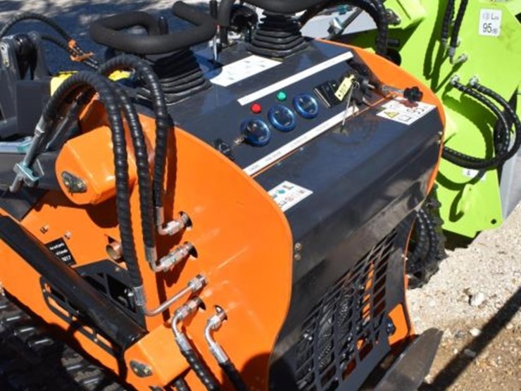 landhero-ldh-t460-mini-skid-steer-(serial-#-2507170120xx)-(k)-image-4