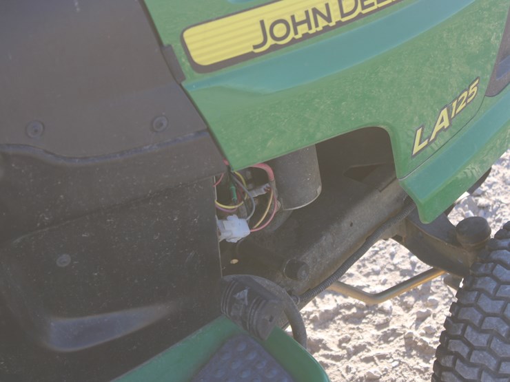 john-deere-la125-image-19