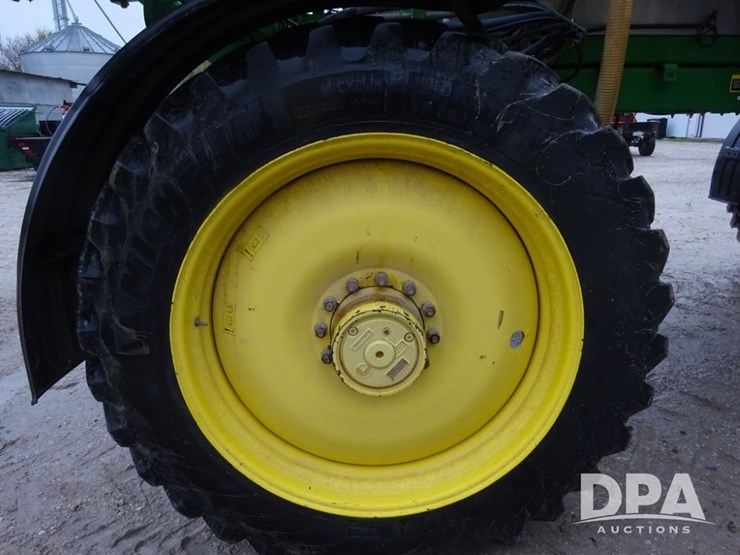 2015-john-deere-r4038-image-49