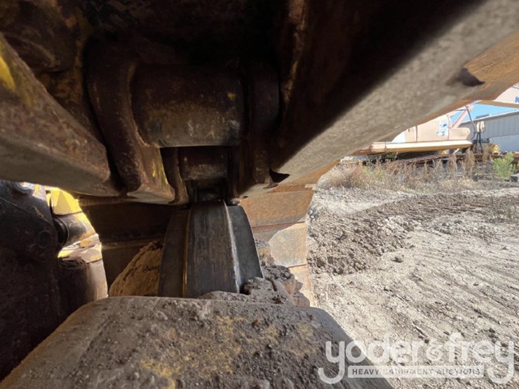 2023-komatsu-d61pxi-24-image-11