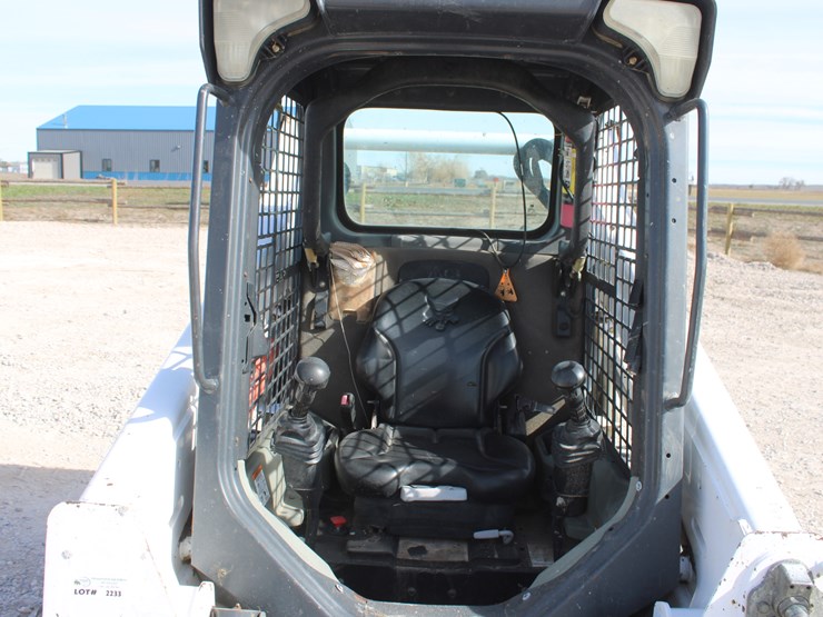 2015-bobcat-s530-image-47
