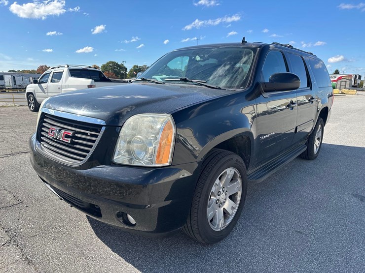 2012-gmc-yukon-xl-image-1