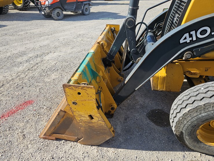 2007-deere-410j-image-24