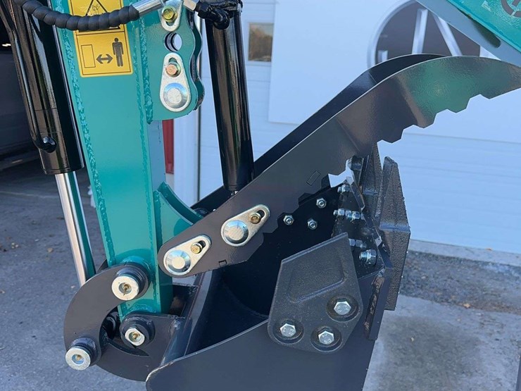 2025-cfg-qk16z-mini-excavator-image-9