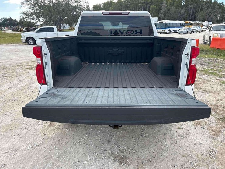 2021-chevrolet-silverado-1500-image-27