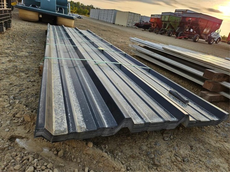 #3173-•-new-kit-28-ga-36"-x-12'-painted-r-panels-image-7