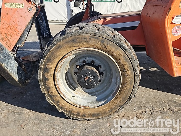 2014-sky-trak-10054-image-16