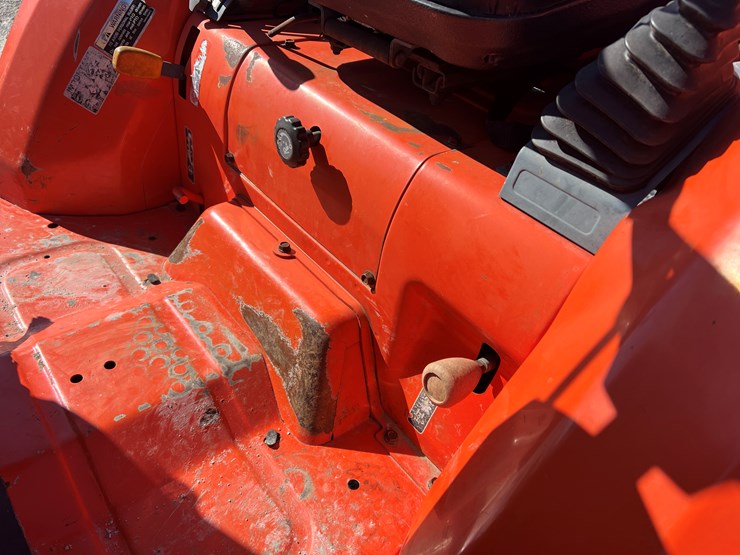 kubota-l2900-image-17