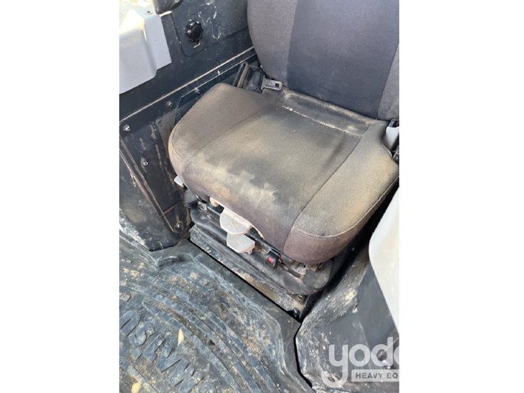 2023-komatsu-d61pxi-24-image-26