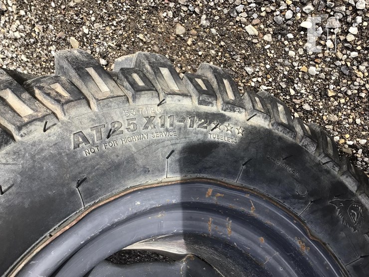 2010-kubota-rtv900g-image-23