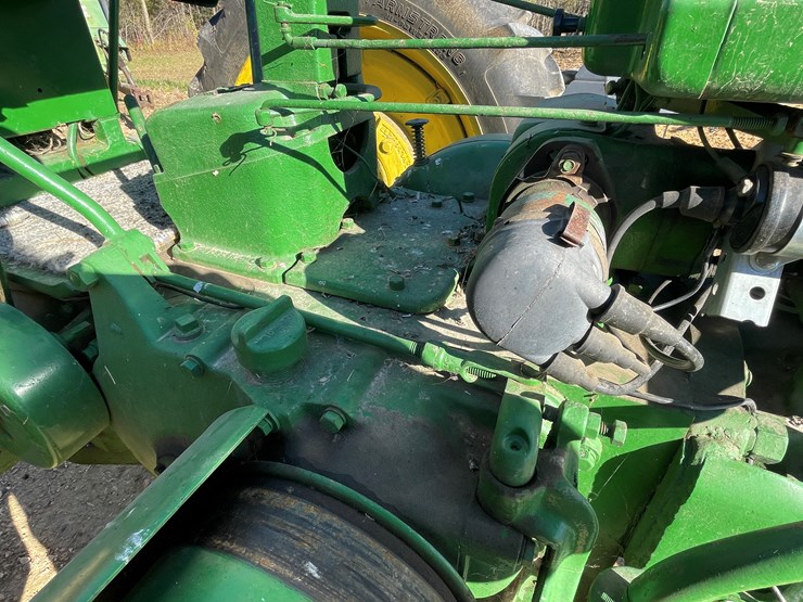 john-deere-b-image-24