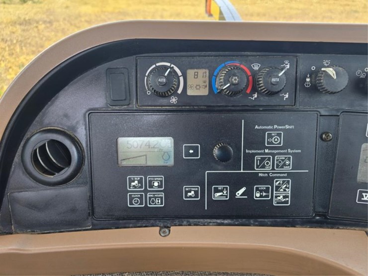 john-deere-8330-image-43