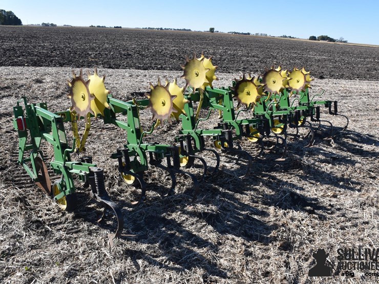 john-deere-825-image-7