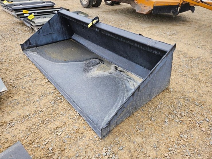 #3018-•-72"-material-bucket-image-1