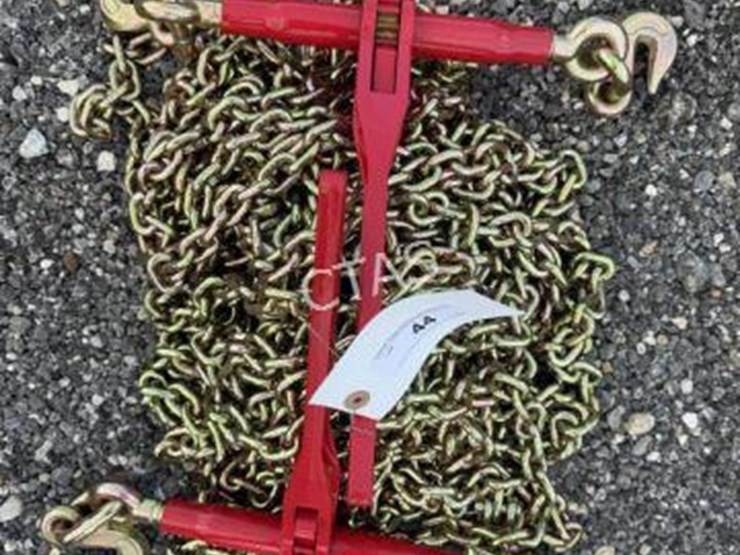 #44-•-(4)-5/16"-20'-chains-&-(2)-5,400-lb-boomers-image-1