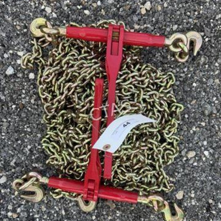 #44 • (4) 5/16" 20' Chains & (2) 5,400 lb Boomers