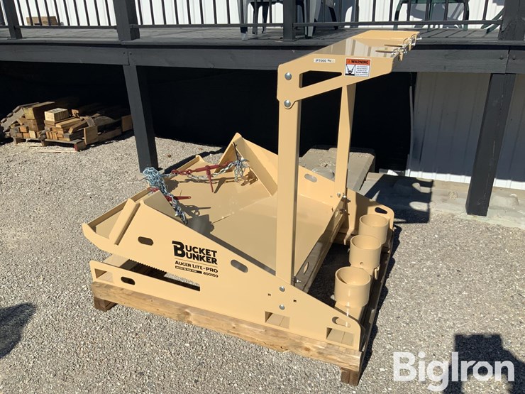 bucket-bunker-400150-load-&-go-attachment-rack-image-4