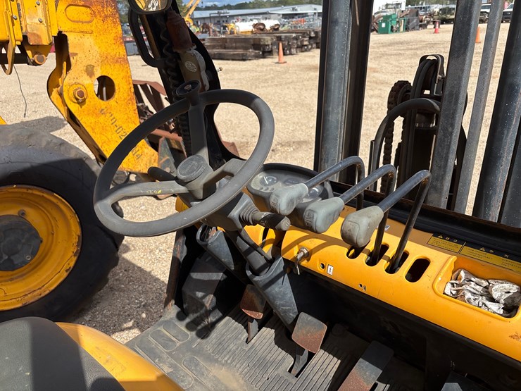 #2600-•-hyundai-hdf30-ii-forklift-|-parts-or-repair-image-7