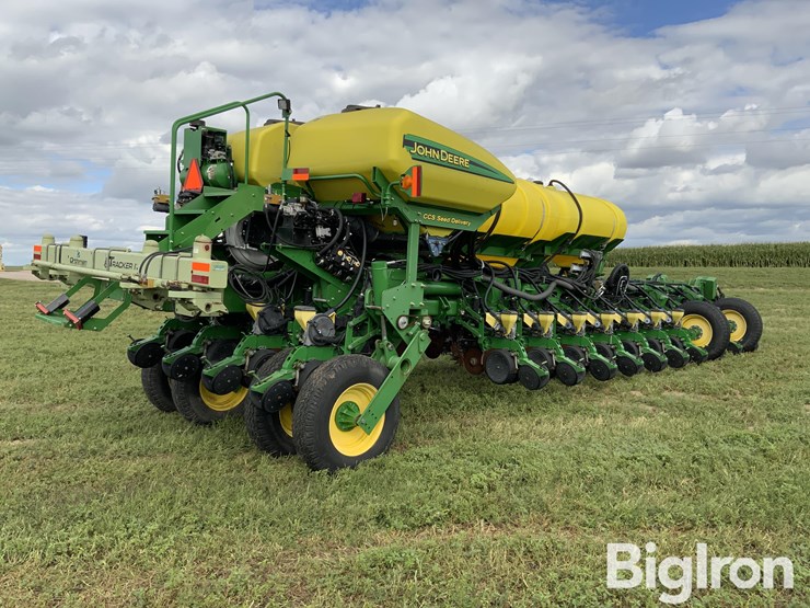 john-deere-1770nt-image-5