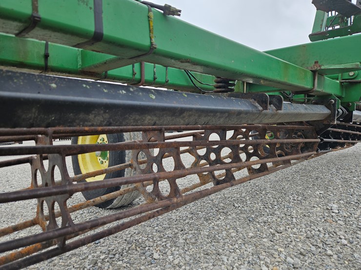 2002-john-deere-200-image-4