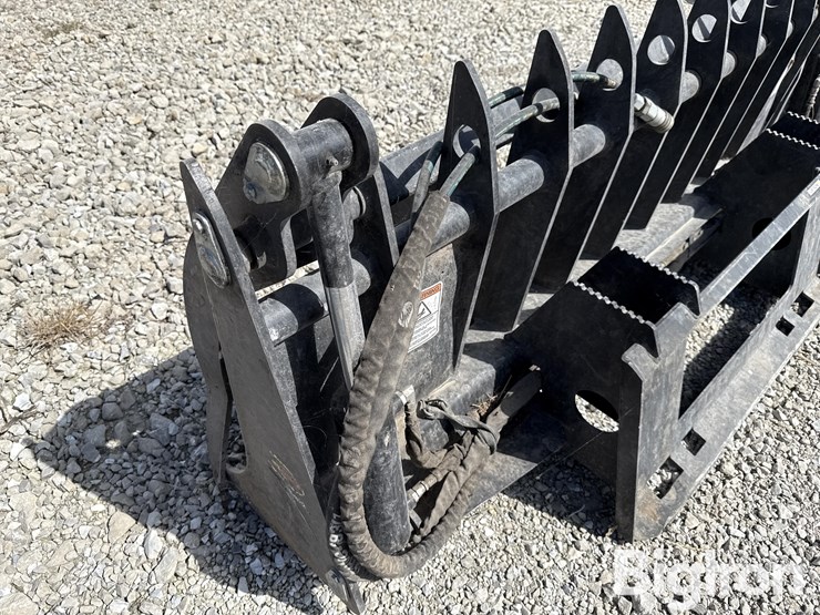 quick-attach-grapple-image-13