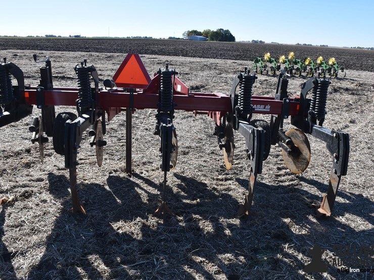 case-ih-2500-image-6