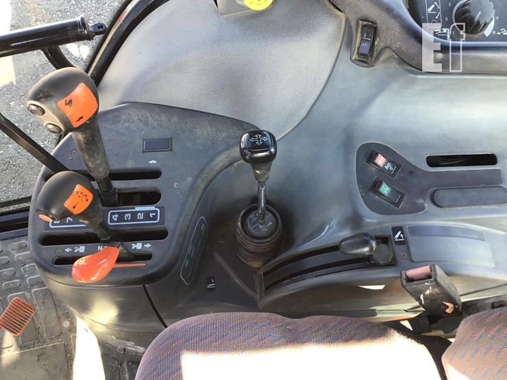 1998-new-holland-ts100-image-15