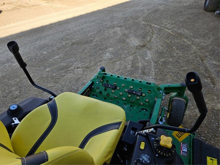 2020-john-deere-z930r-image-21