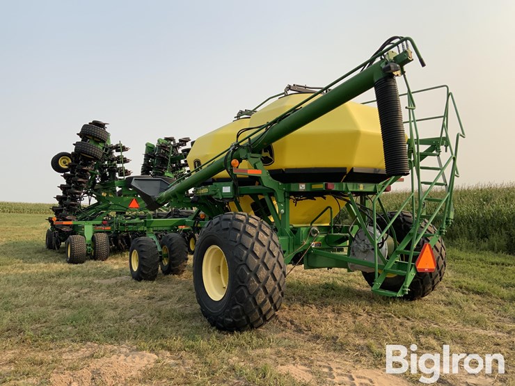 john-deere-1890-image-7